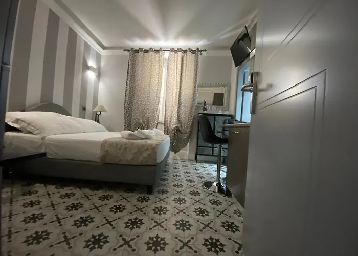 Nyaraló The World Paradise *